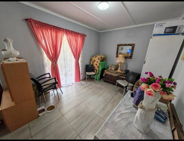 2 BEDROOM HOUSE FOR SALE IN VANDERBIJLPARK SE 1